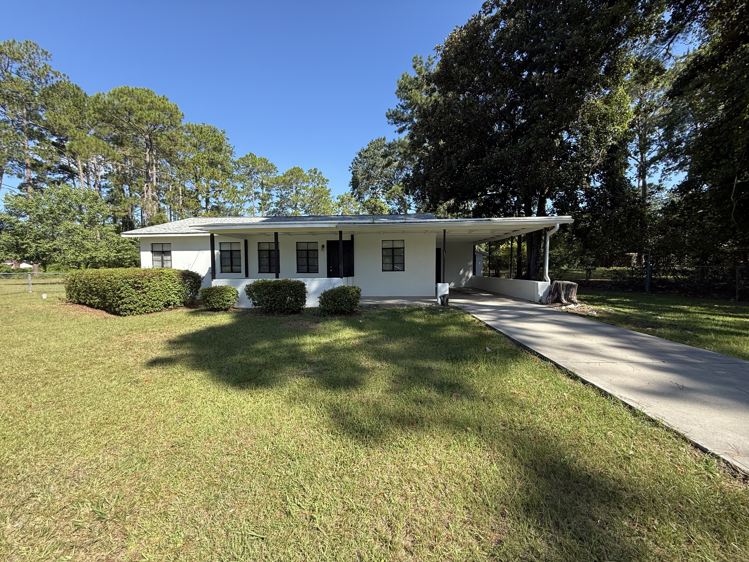 2205 Oleander Drive