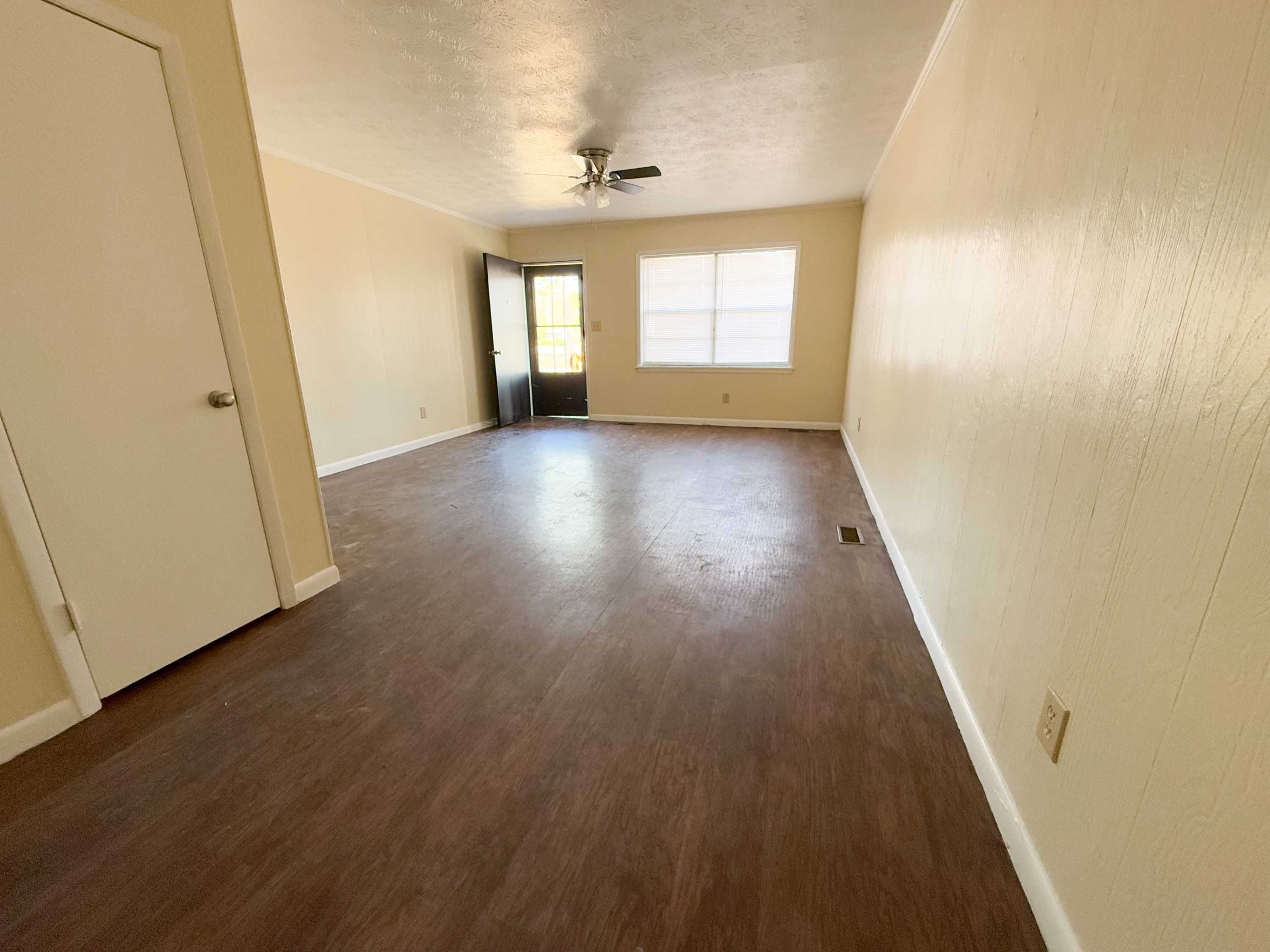 Central Avenue 802 -A